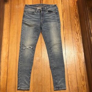 American Eagle Outfitters Super Stretch Jeggings Distresses Jeans Size 6